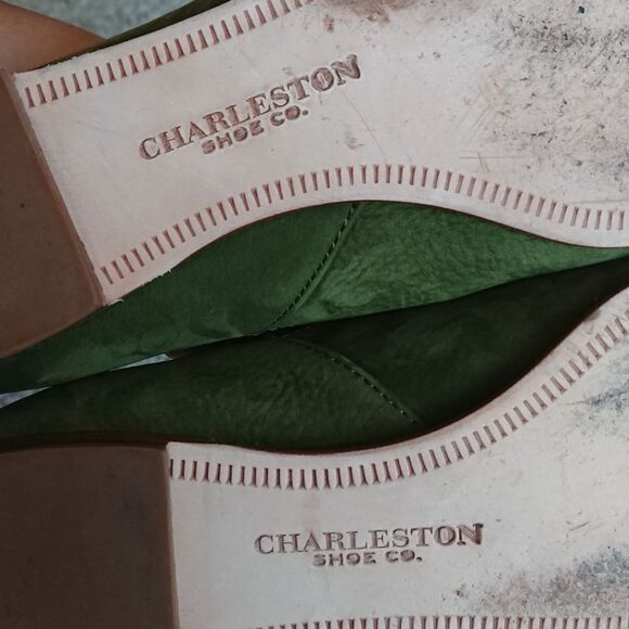 Charleston Shoe Co Suede Ballet ankle closure Flat in green Size 8 - Picture 10 of 12